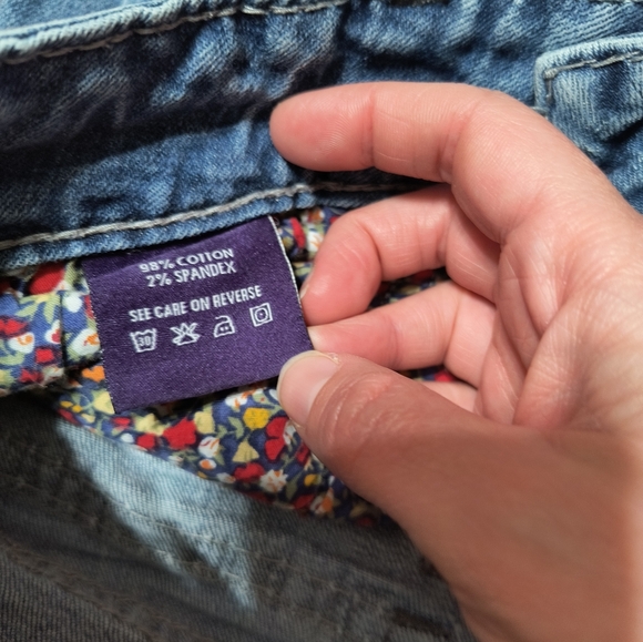 Vigoss Collection Fit/Boot cut jeans, women's size 1 - Picture 6 of 15